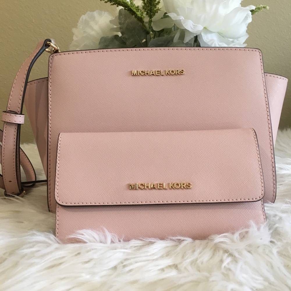 Last set✨Michael Kors Selma messenger bag wallet - Picture 2 of 8